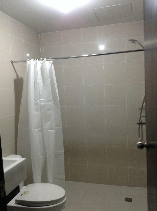 Cubao Manhattanheights Unit 11A Tower B, 2Br مانيلا المظهر الخارجي الصورة